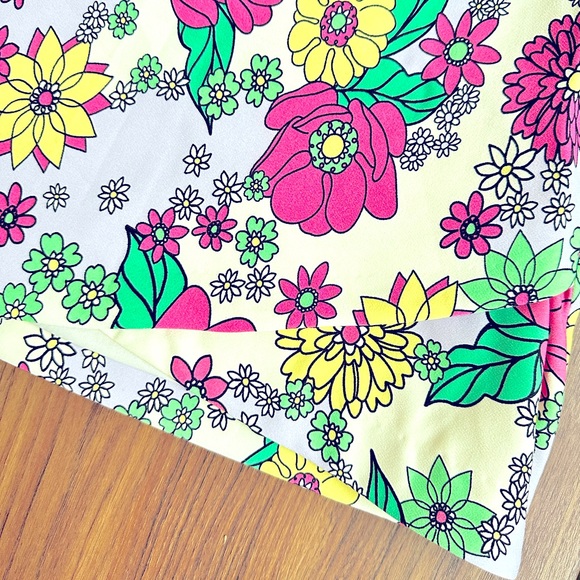 FLORAL MINI SKIRT - Picture 6 of 6